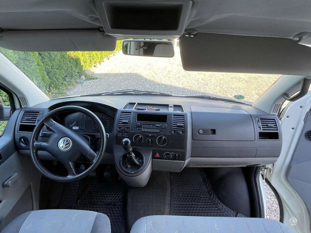 Volkswagen Transporter 2004 — двигун 1900 cm³, 105 HP (77kW)