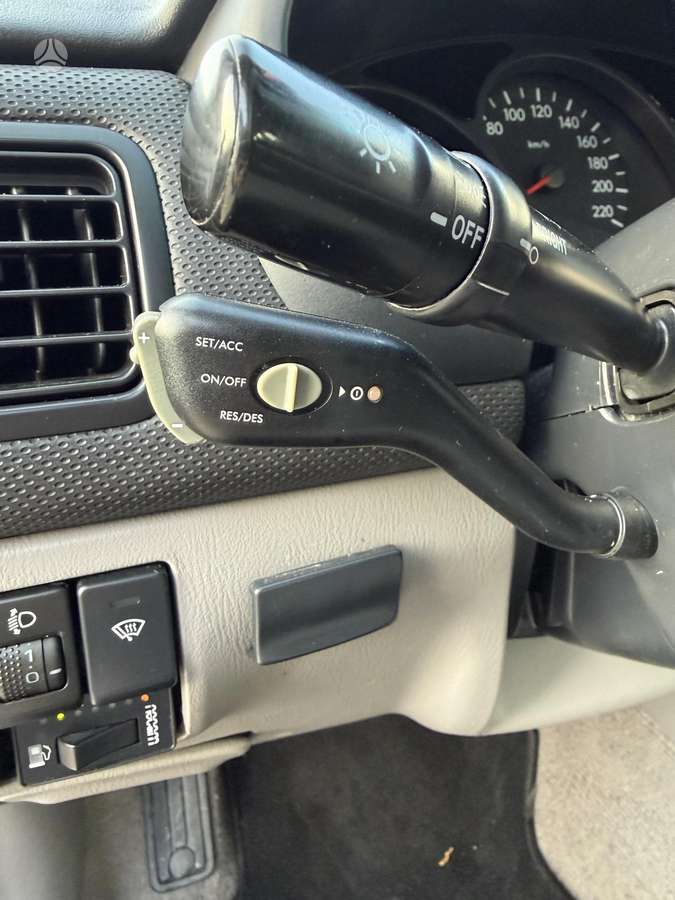 Subaru Forester 2004 — photo 25