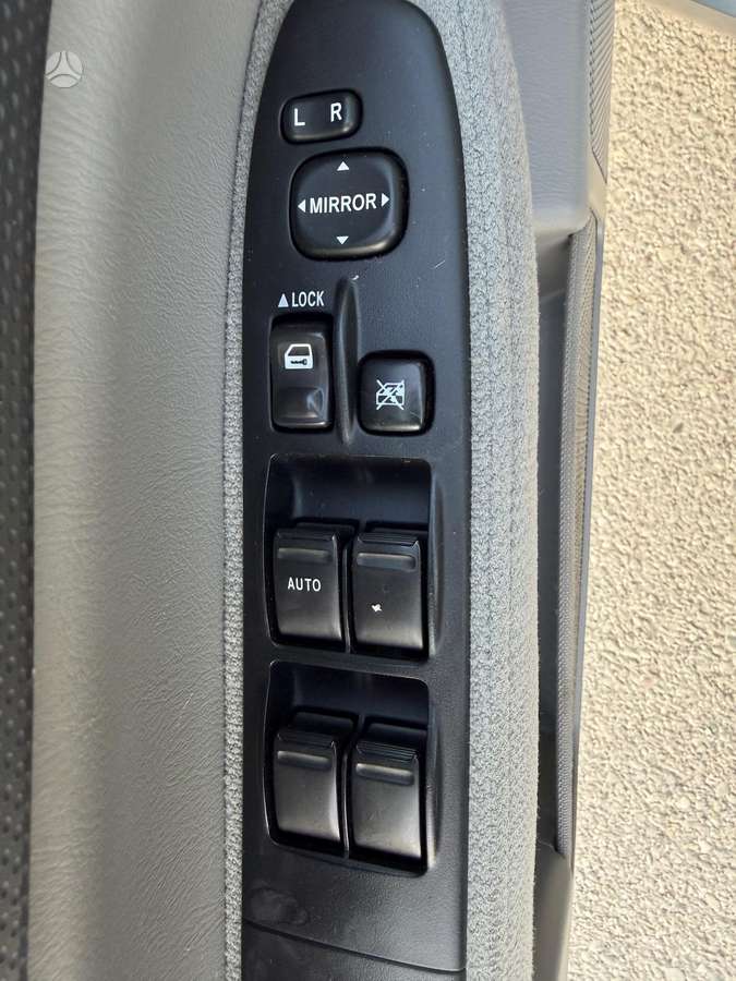 Subaru Forester 2004 — photo 27