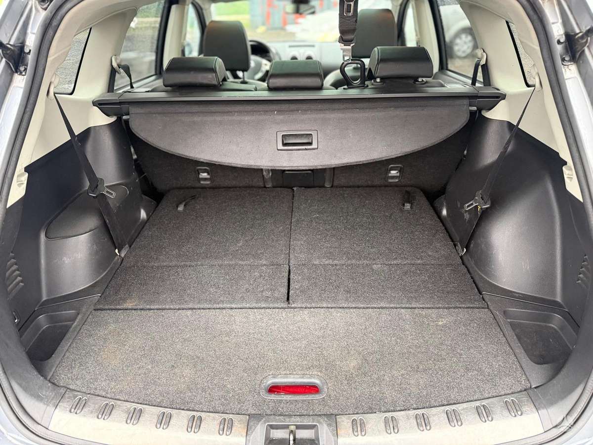 Nissan Qashqai+2 2011 — photo 10