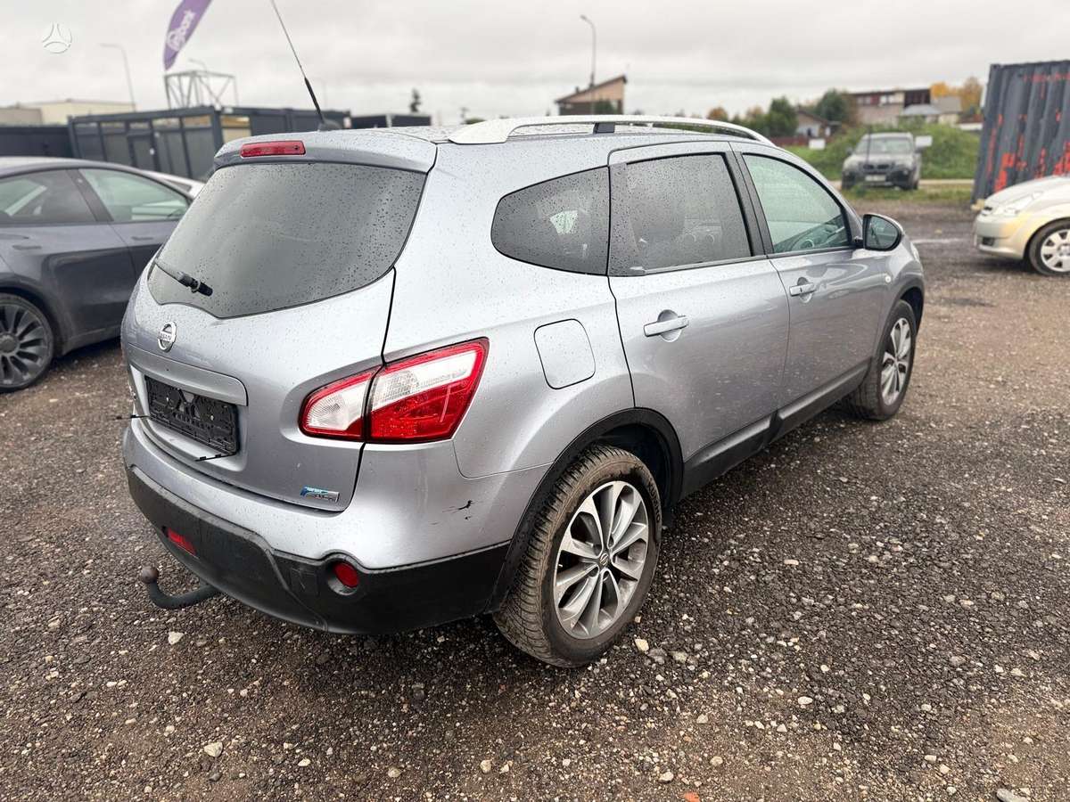 Nissan Qashqai+2 2011 — photo 7