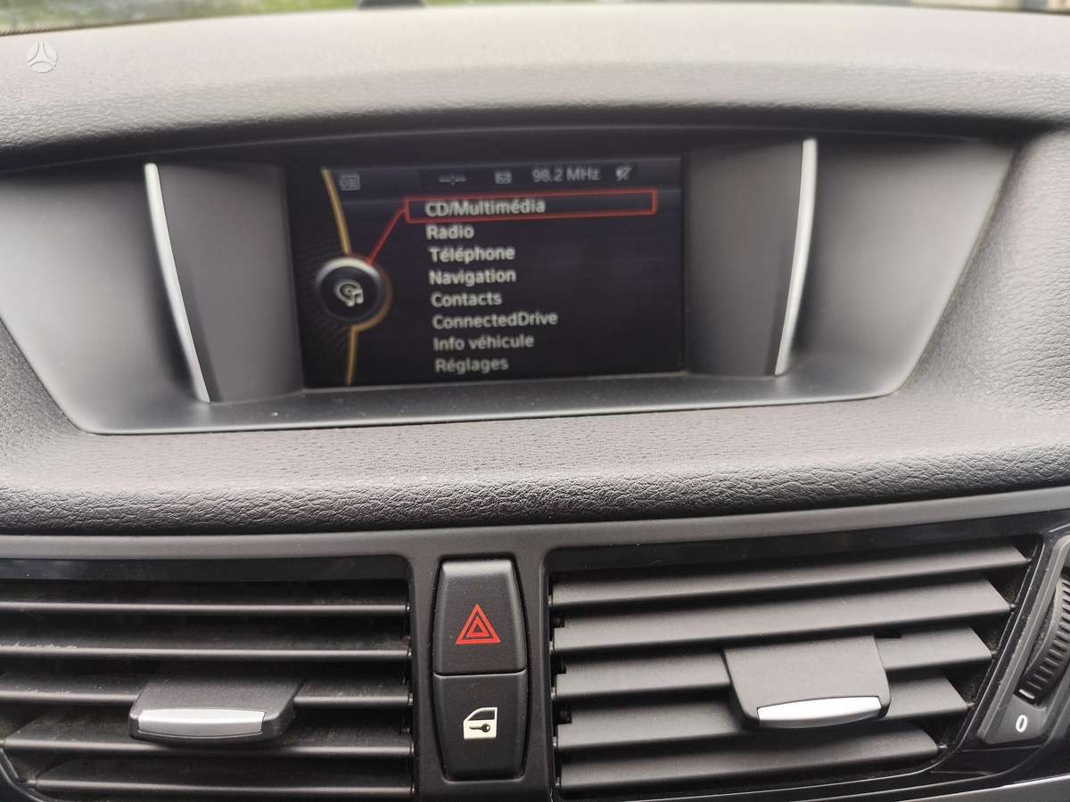 BMW X1 2014 — photo 10