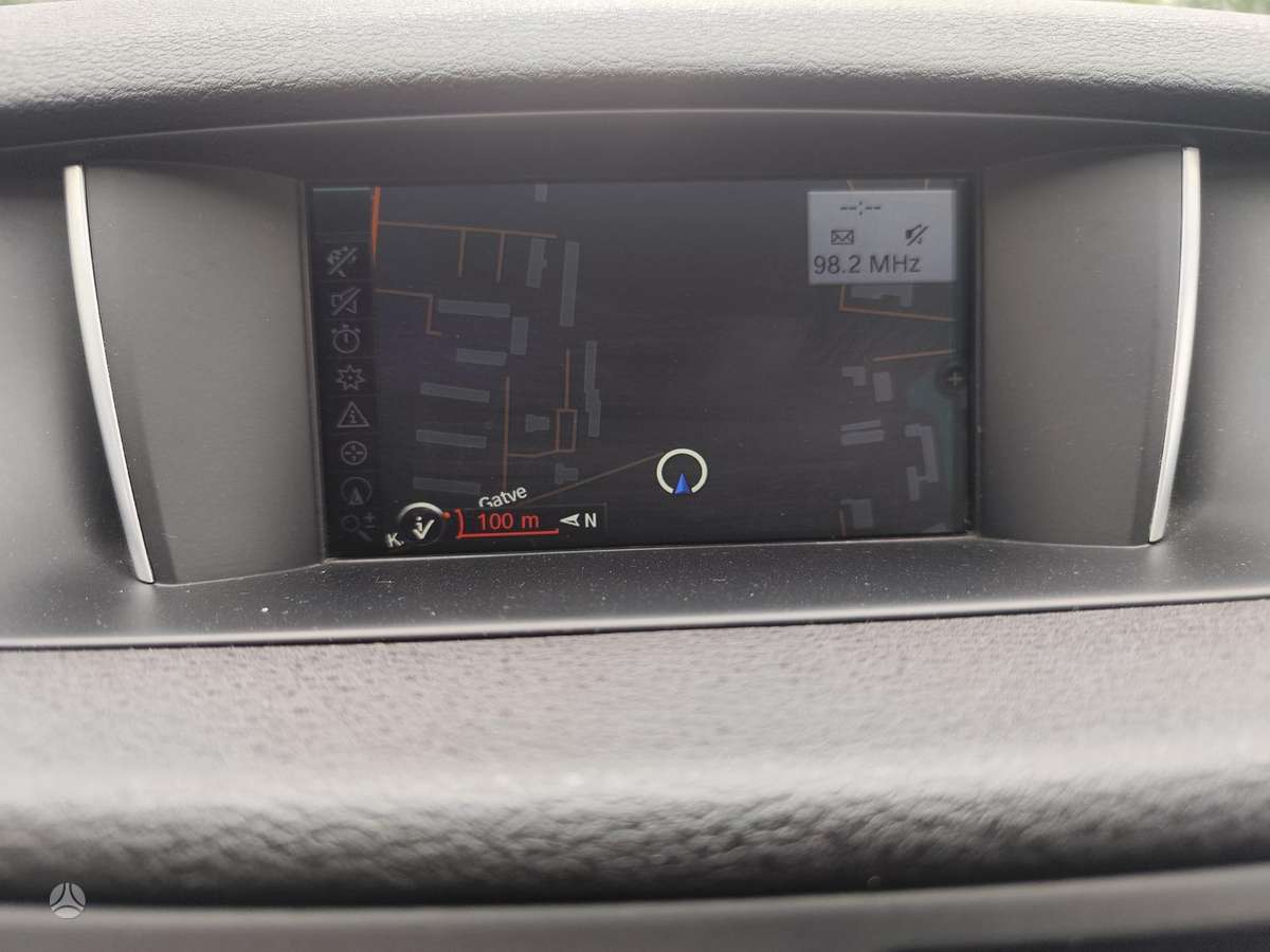 BMW X1 2014 — photo 11