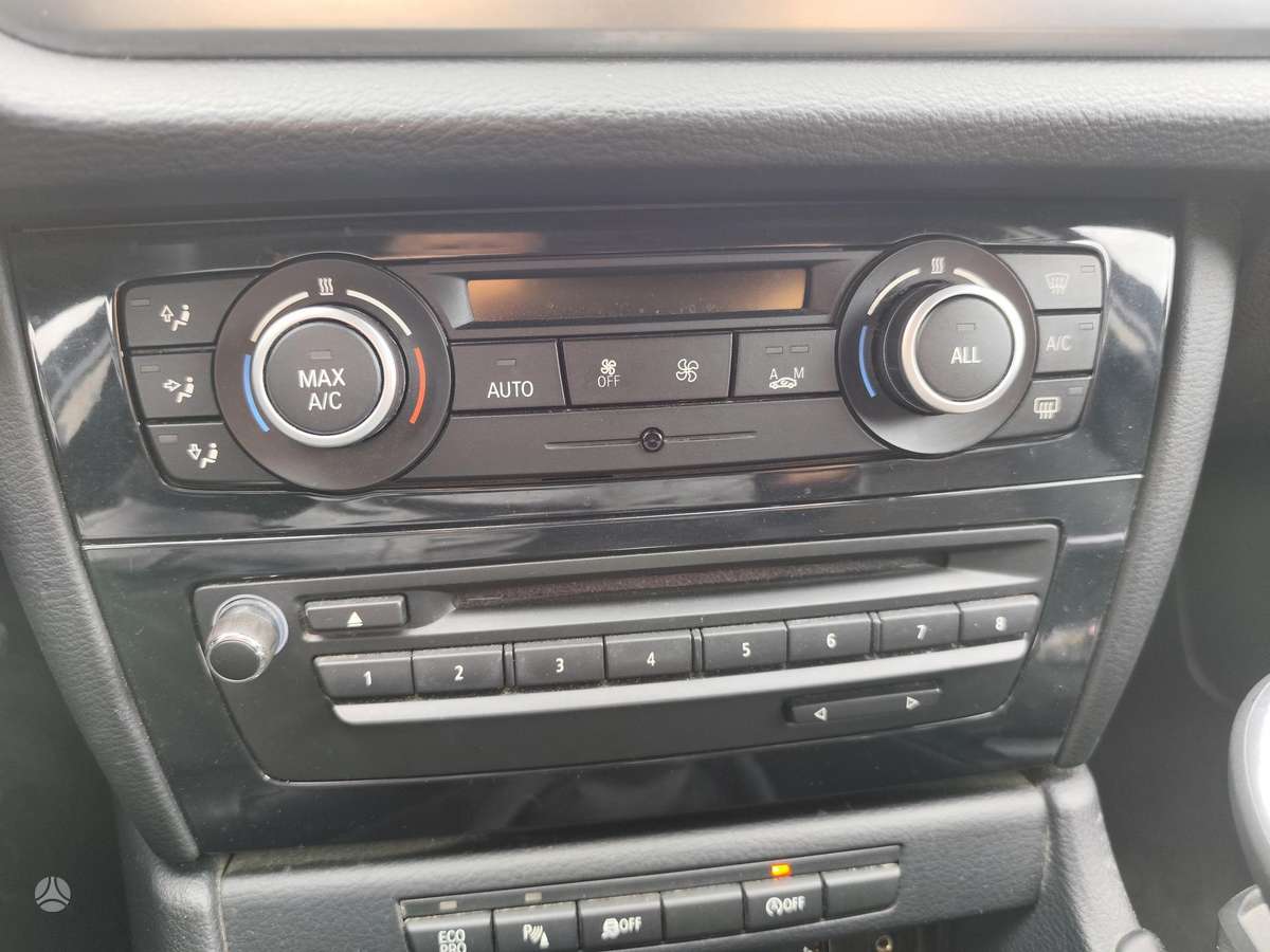 BMW X1 2014 — photo 12