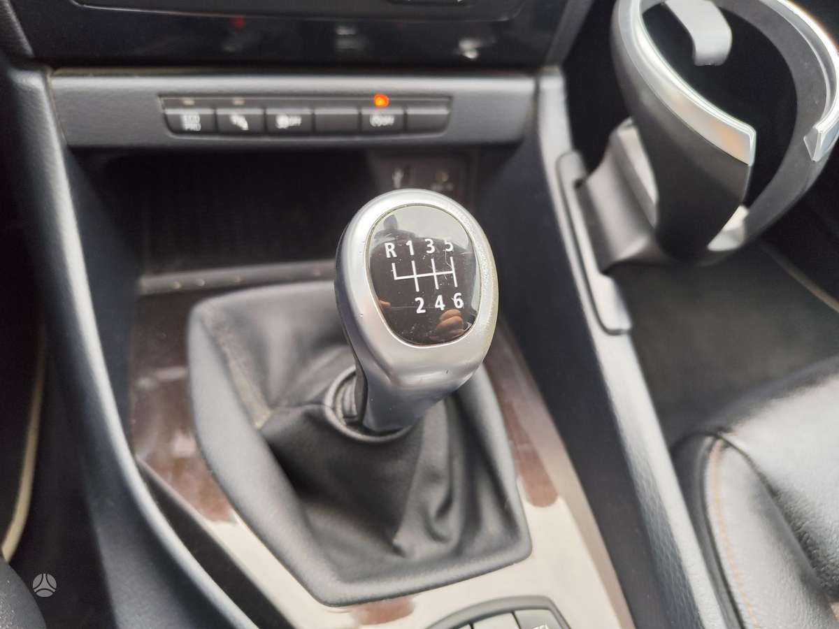 BMW X1 2014 — photo 13