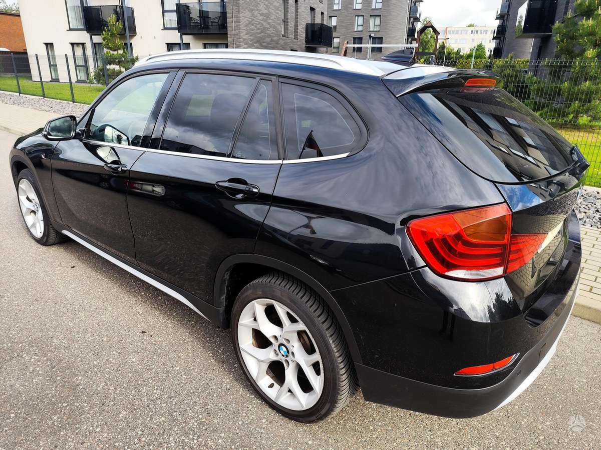 BMW X1 2014 — engine 2000 cm³
