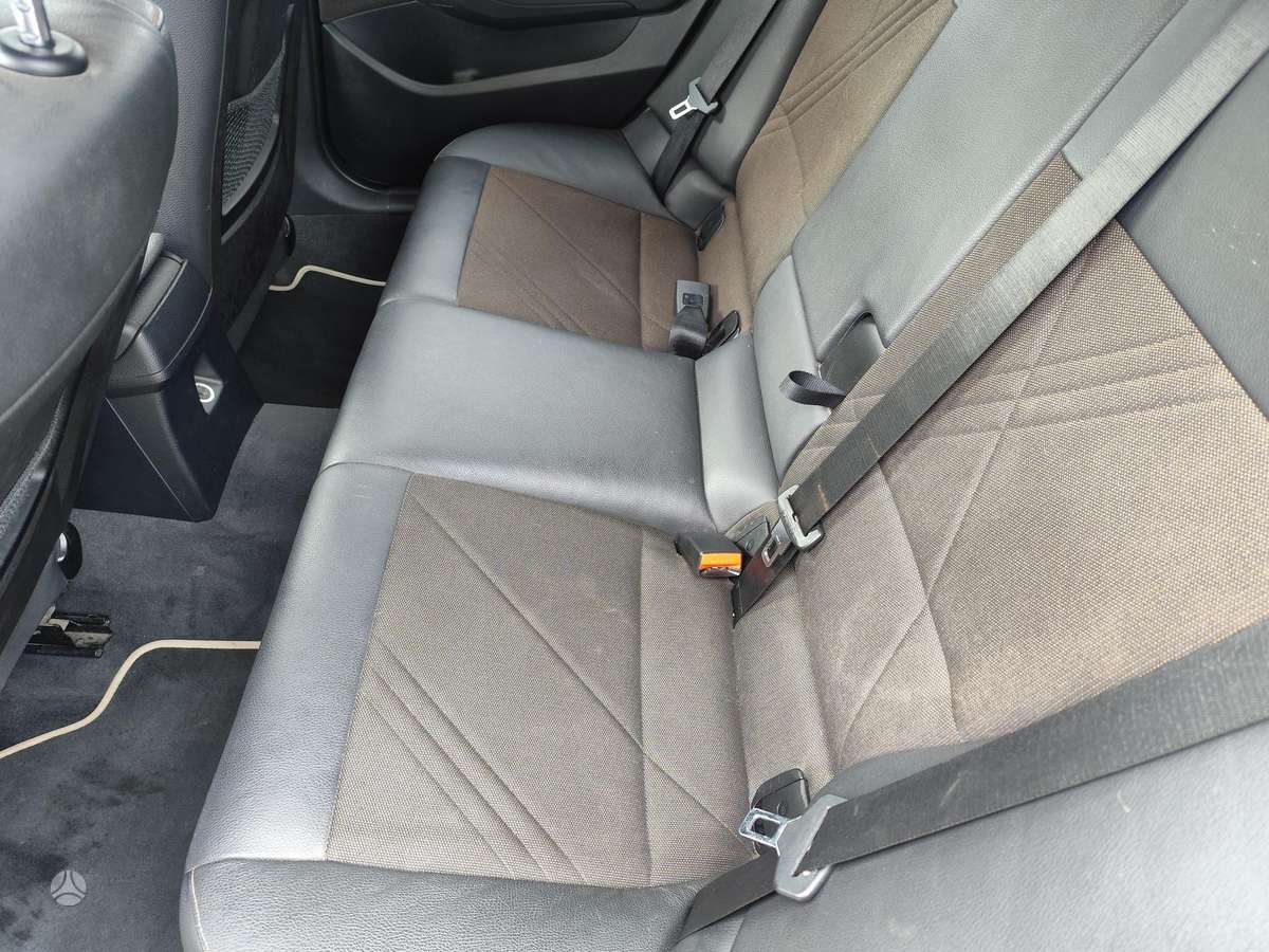 BMW X1 2014 — photo 9