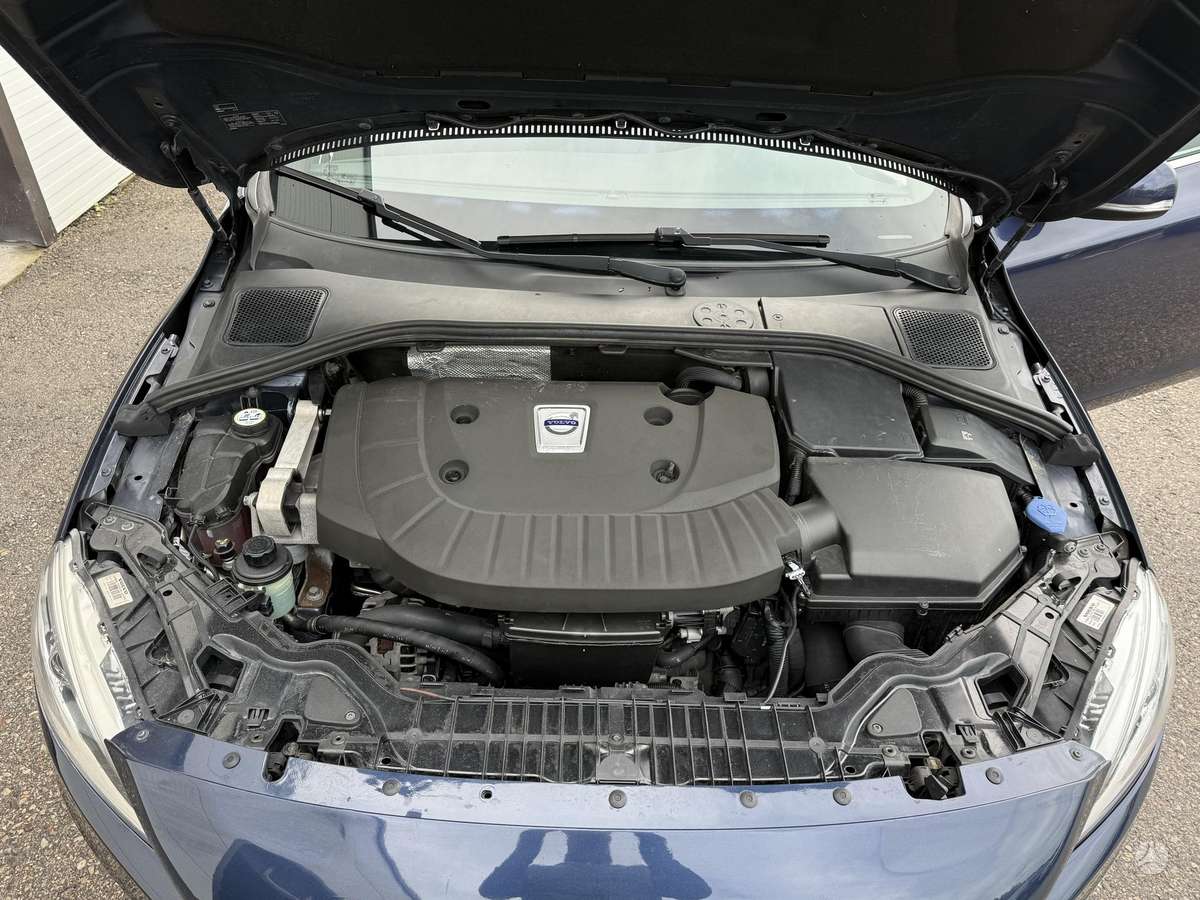 Volvo V60 2013 — photo 20