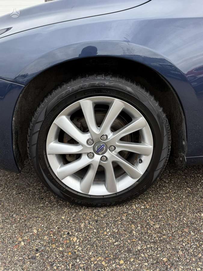 Volvo V60 2013 — photo 9