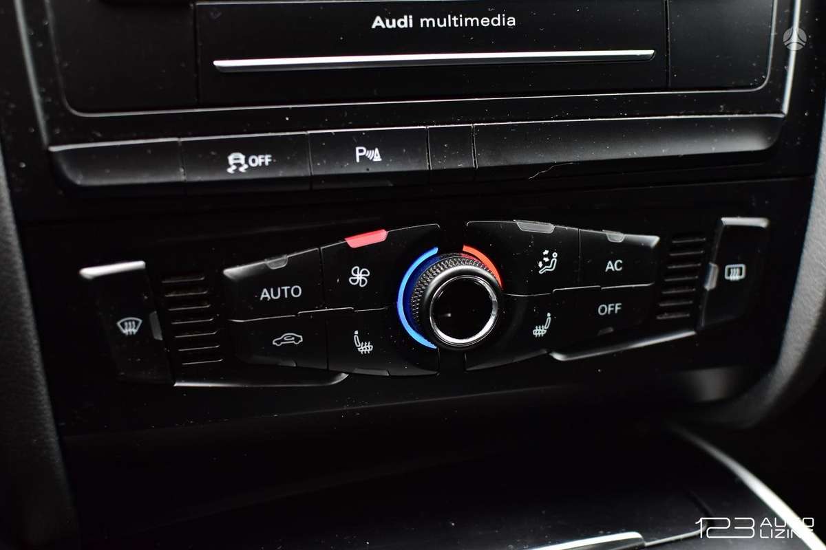 Audi A4 2010 — photo 15