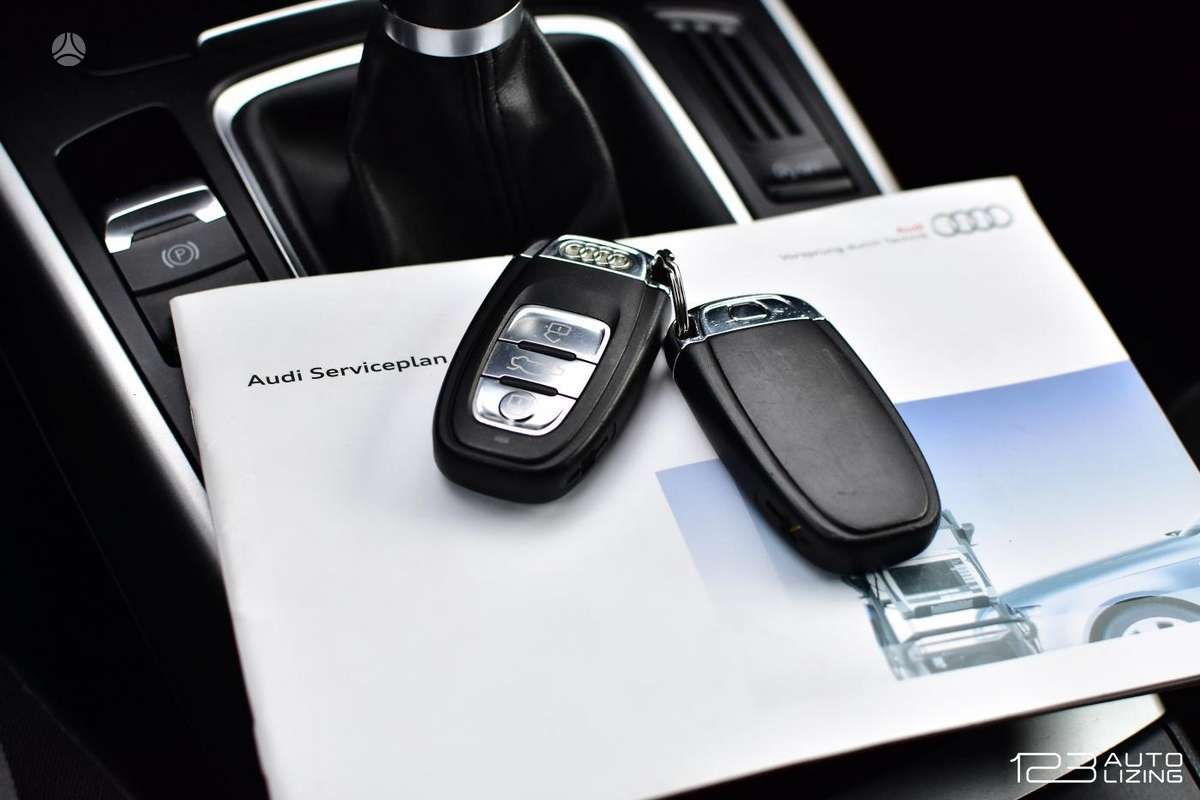 Audi A4 2010 — photo 25