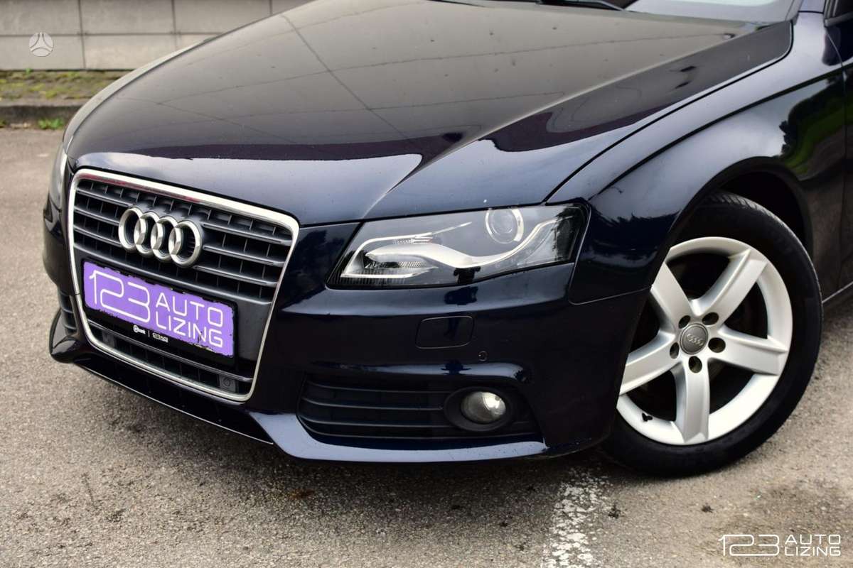 Audi A4 2010 — interior
