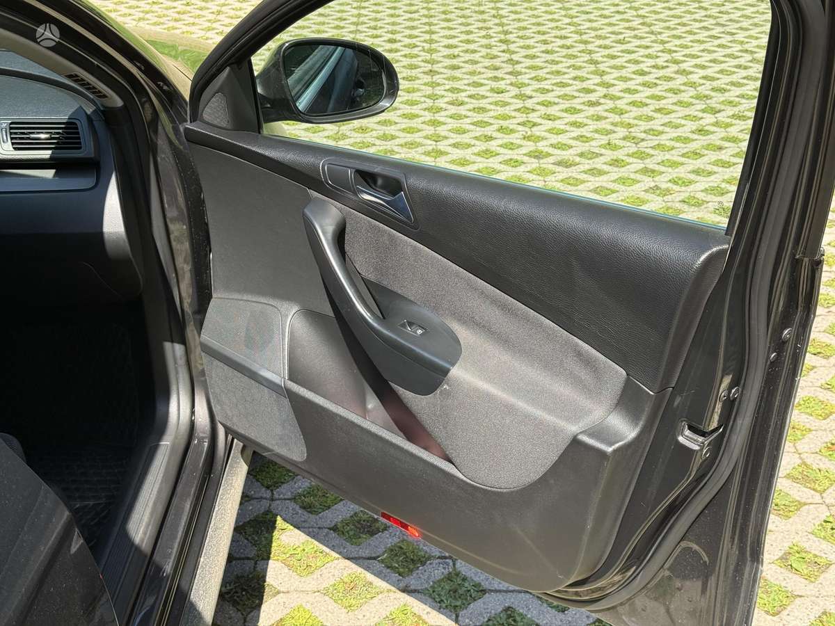 Volkswagen Passat 2007 — photo 11