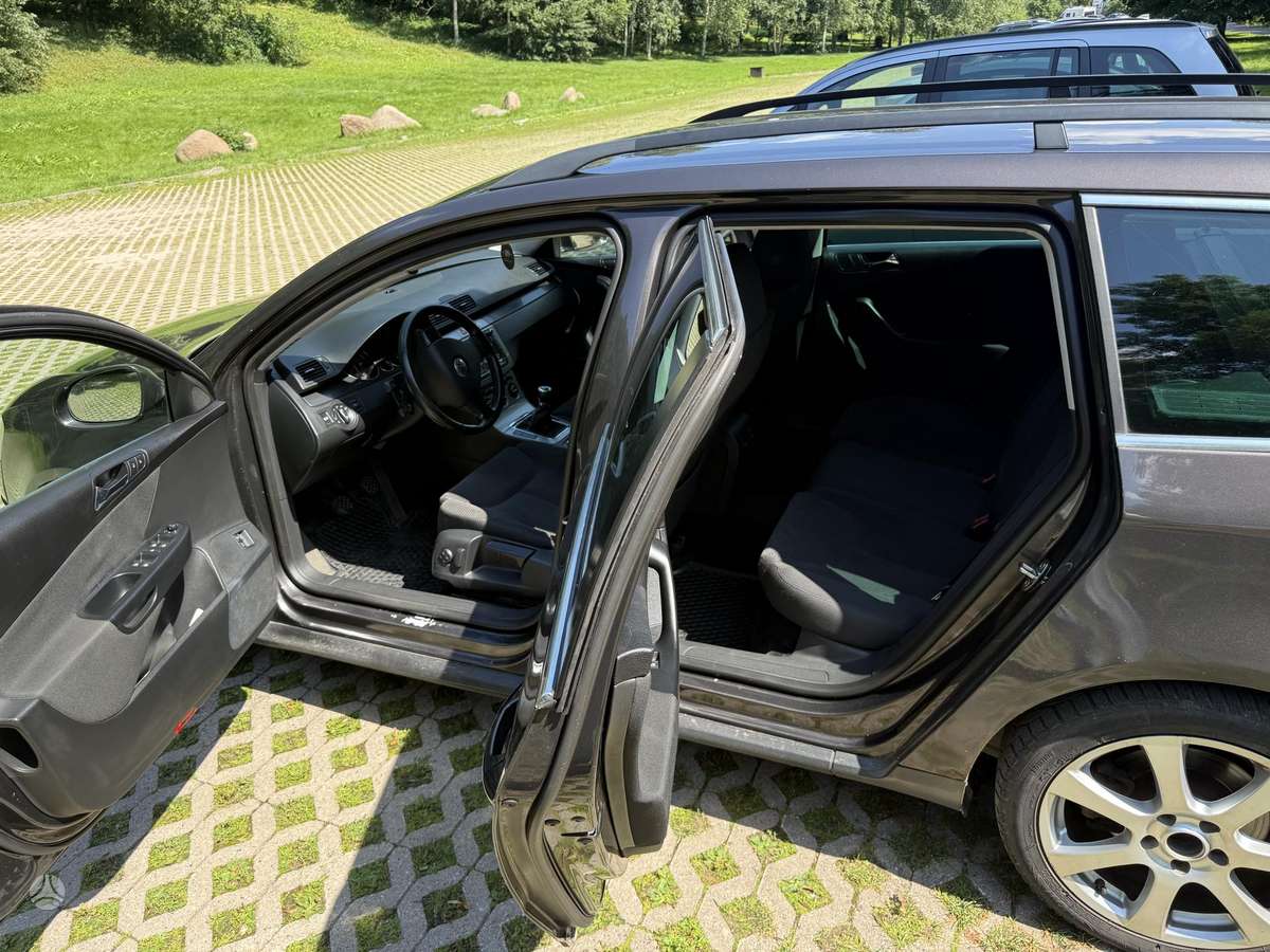 Volkswagen Passat 2007 — photo 17