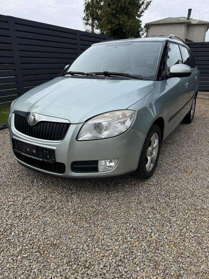 Skoda Fabia 2009 — interior