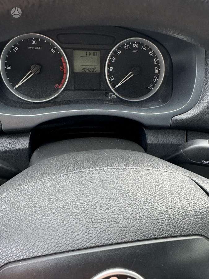 Skoda Fabia 2009 — photo 7