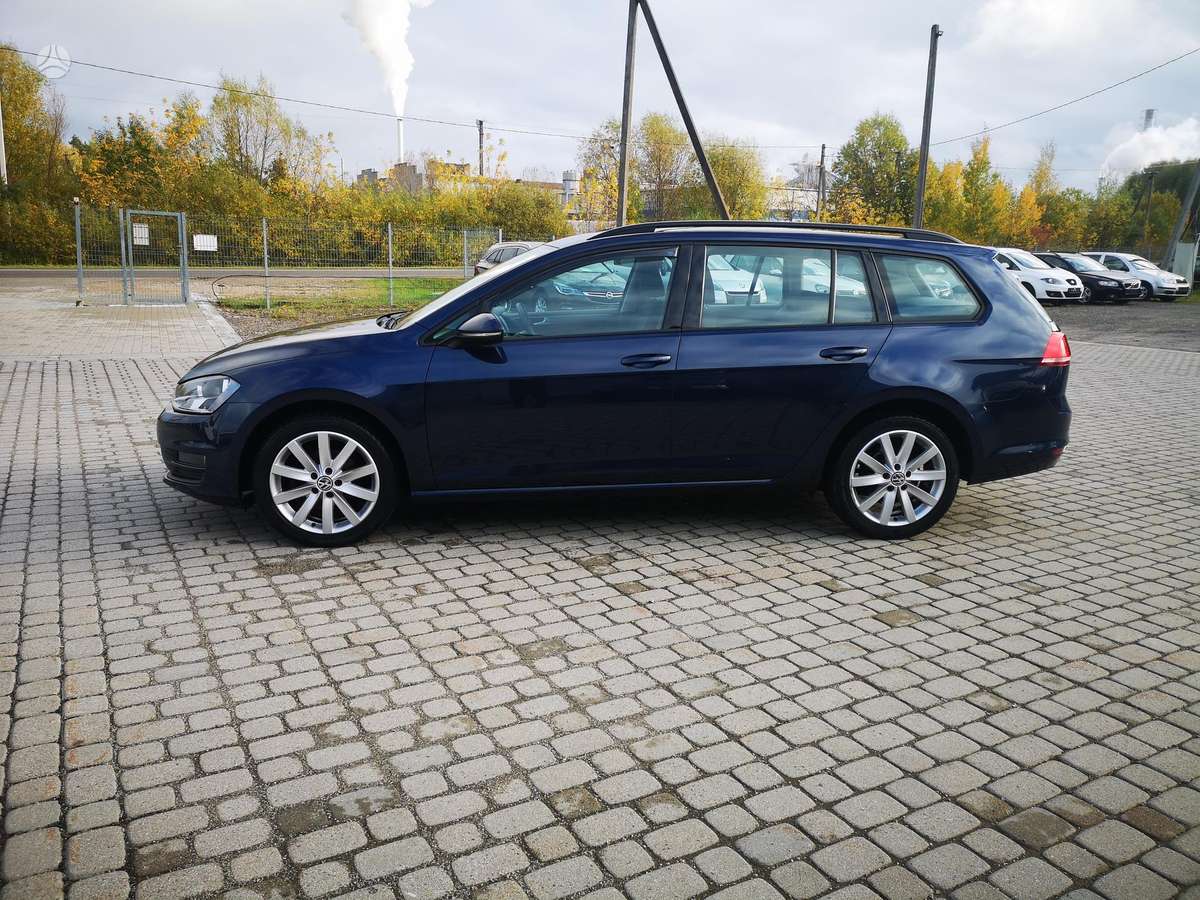 Volkswagen Golf 2015 — вигляд ззаду
