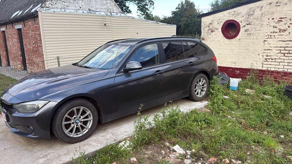 BMW 320 2013 — photo 5