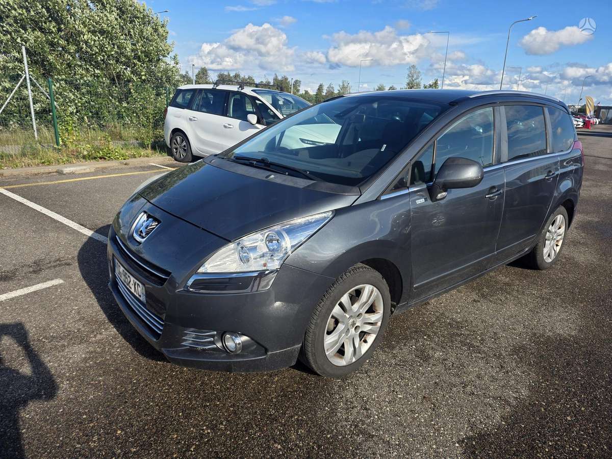 Peugeot 5008 2013 — photo 6