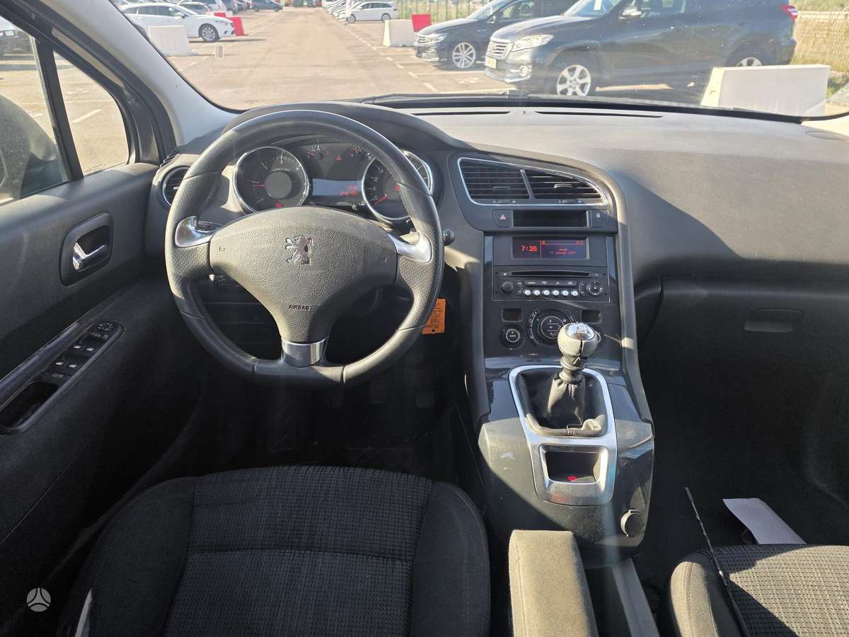 Peugeot 5008 2013 — photo 7
