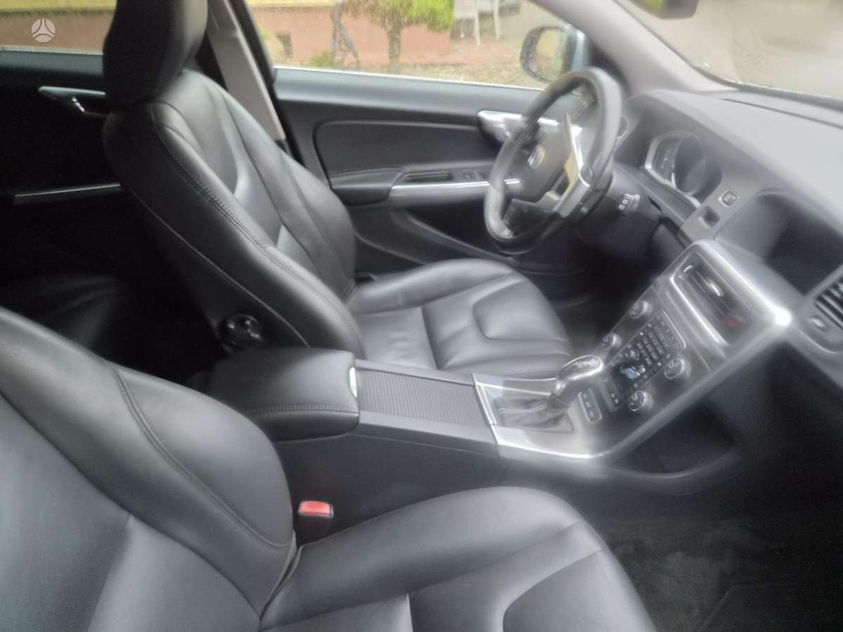 Volvo V60 2013 — photo 5