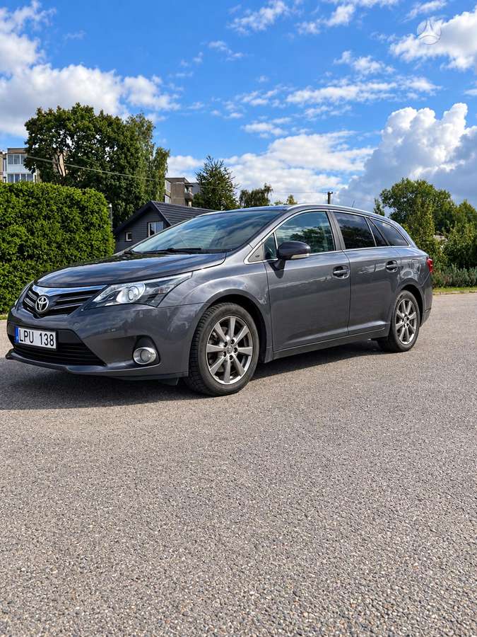Toyota Avensis 2012 — vehicle for AFU Ukraine