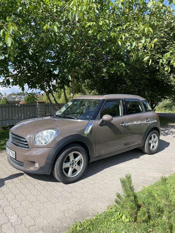 Mini Countryman 2014 — rear view