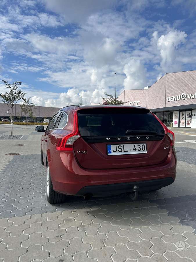 Volvo V60 2012 — photo 5