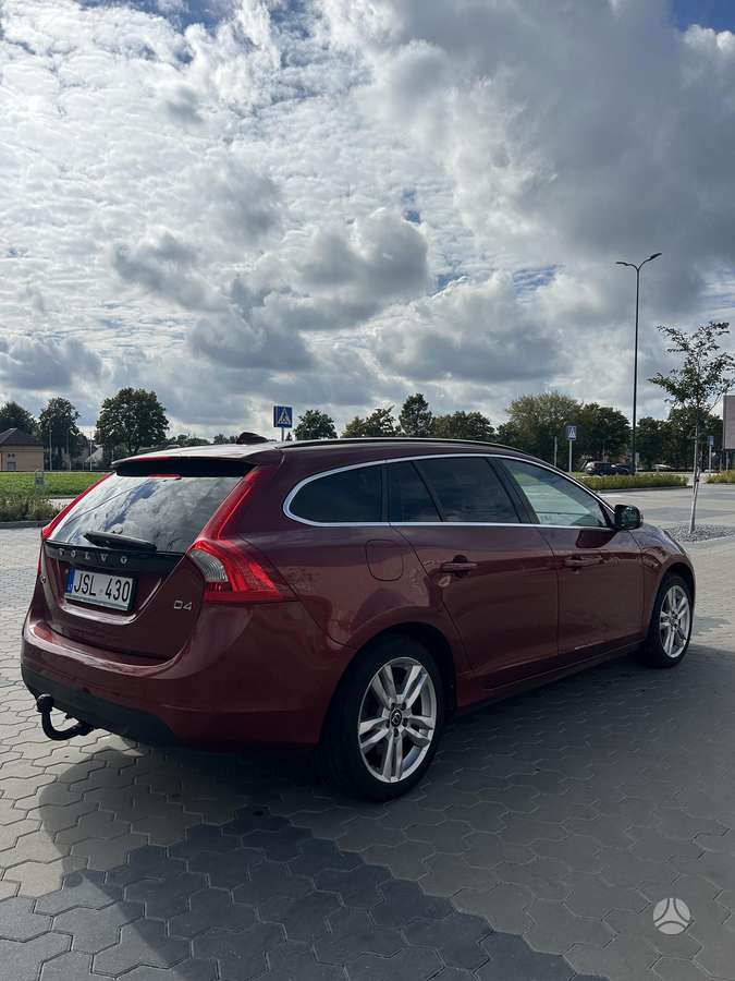 Volvo V60 2012 — photo 6