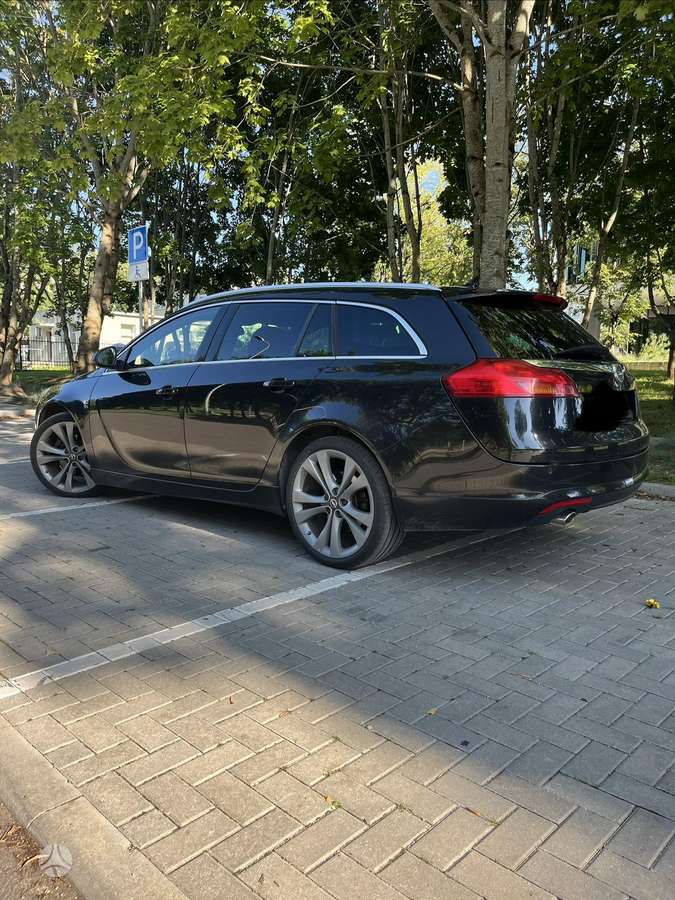 Opel Insignia 2011 — engine 1956 cm³, 160 HP (118kW)