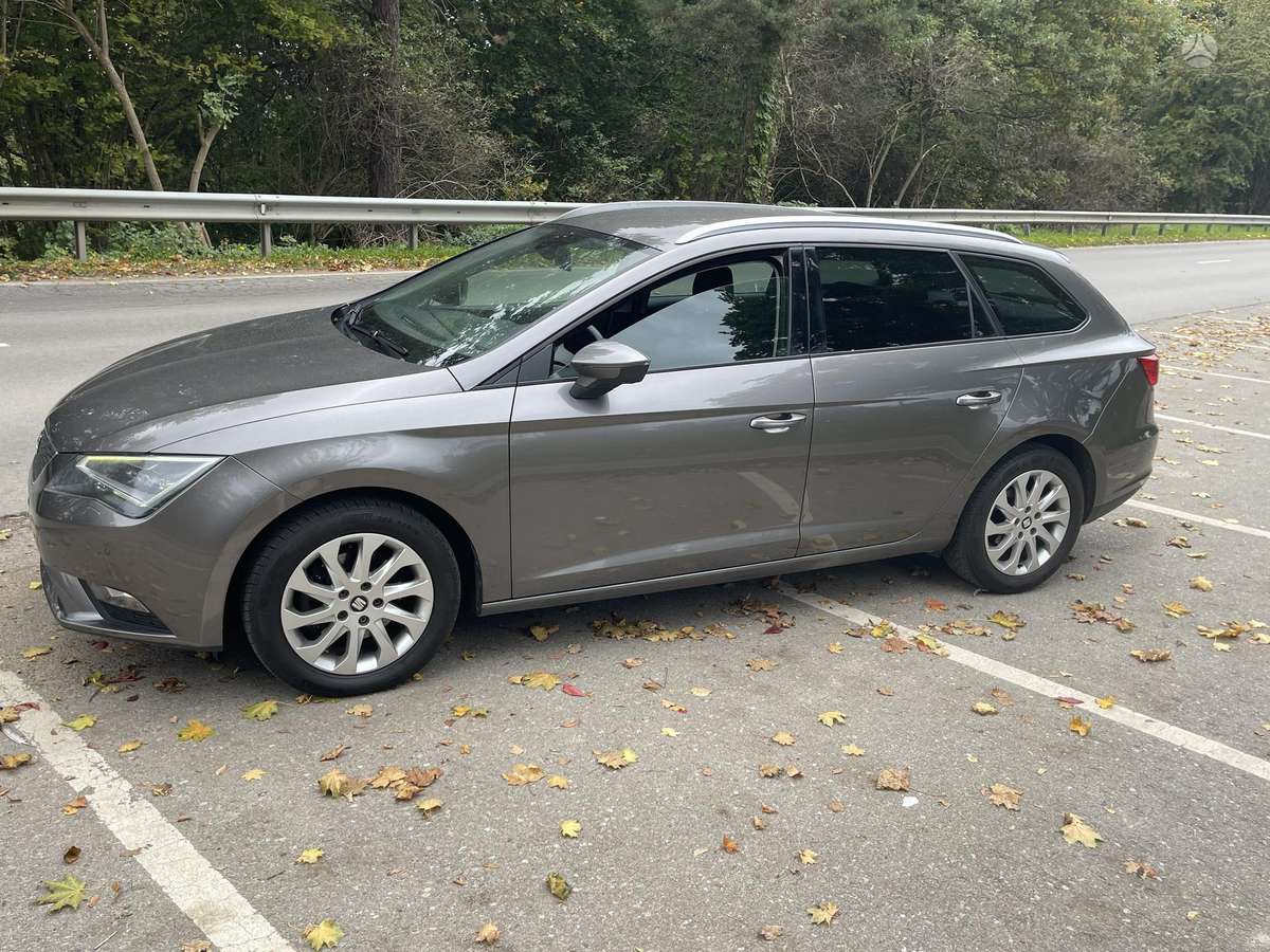 Seat Leon 2014 — interior