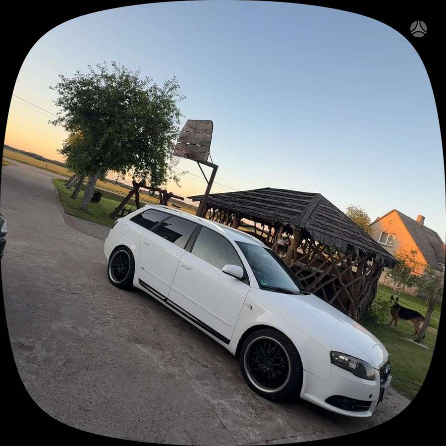 Audi A4 2007 — салон