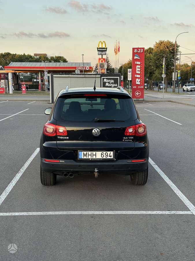 Volkswagen Tiguan 2007 — engine 1968 cm³, 140 HP (103kW)