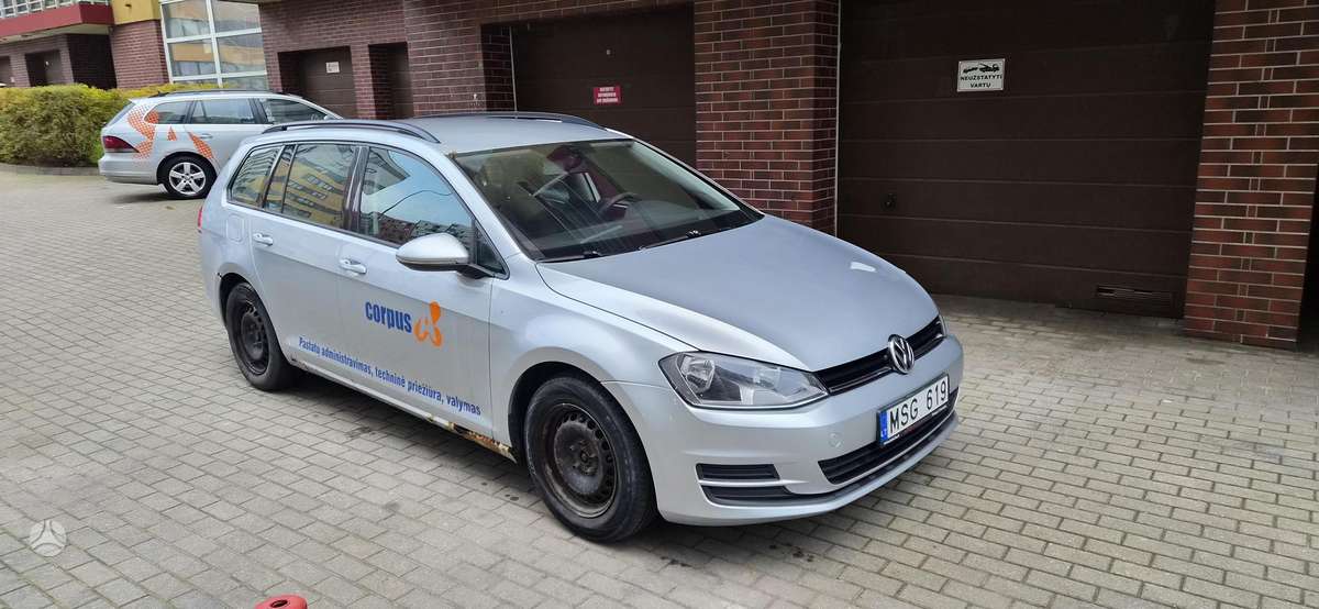 Volkswagen Golf 2013 — engine 1598 cm³, 105 HP (77kW)