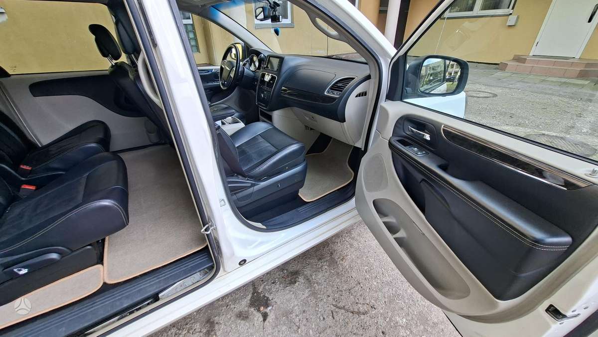 Chrysler Town 2013 — photo 9