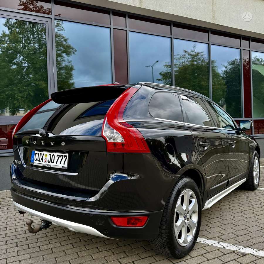 Volvo XC60 2010 — фото 14