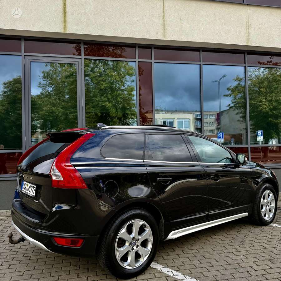 Volvo XC60 2010 — фото 15