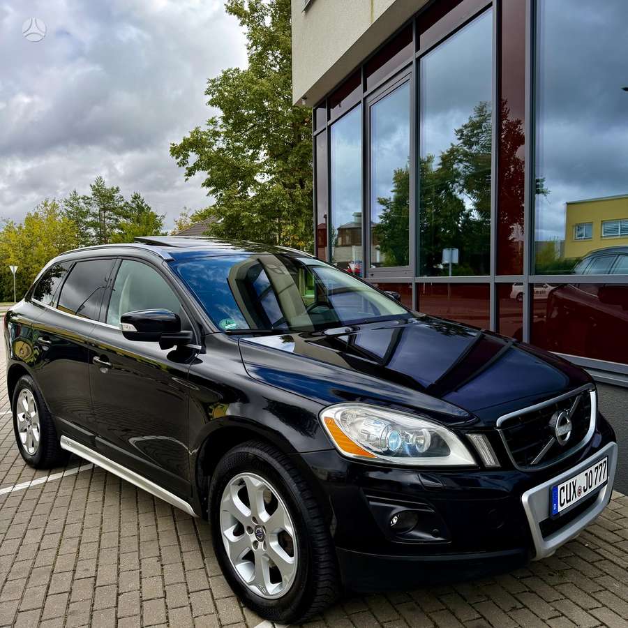 Volvo XC60 2010 — фото 18