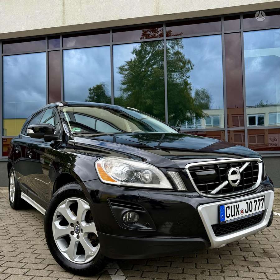 Volvo XC60 2010 — двигун 2400 cm³, 175 HP (129kW)