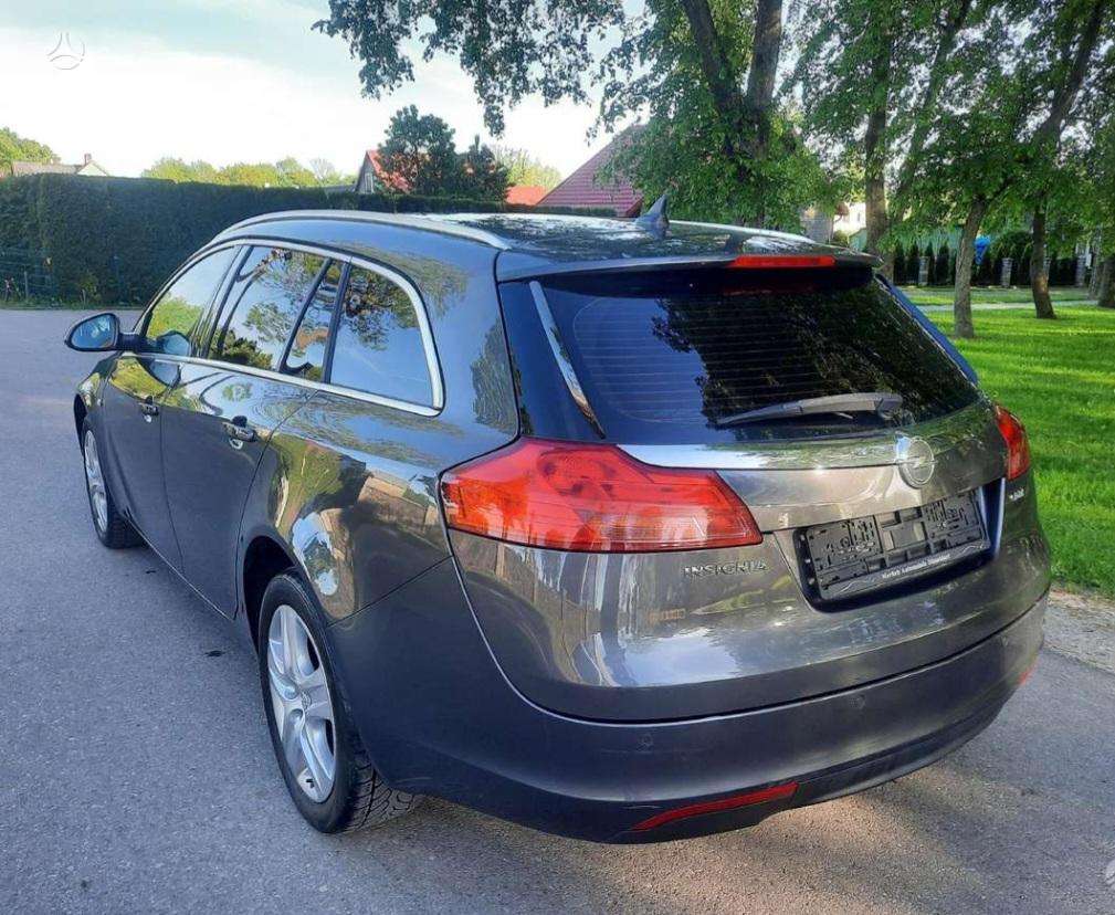 Opel Insignia 2009 — photo 9