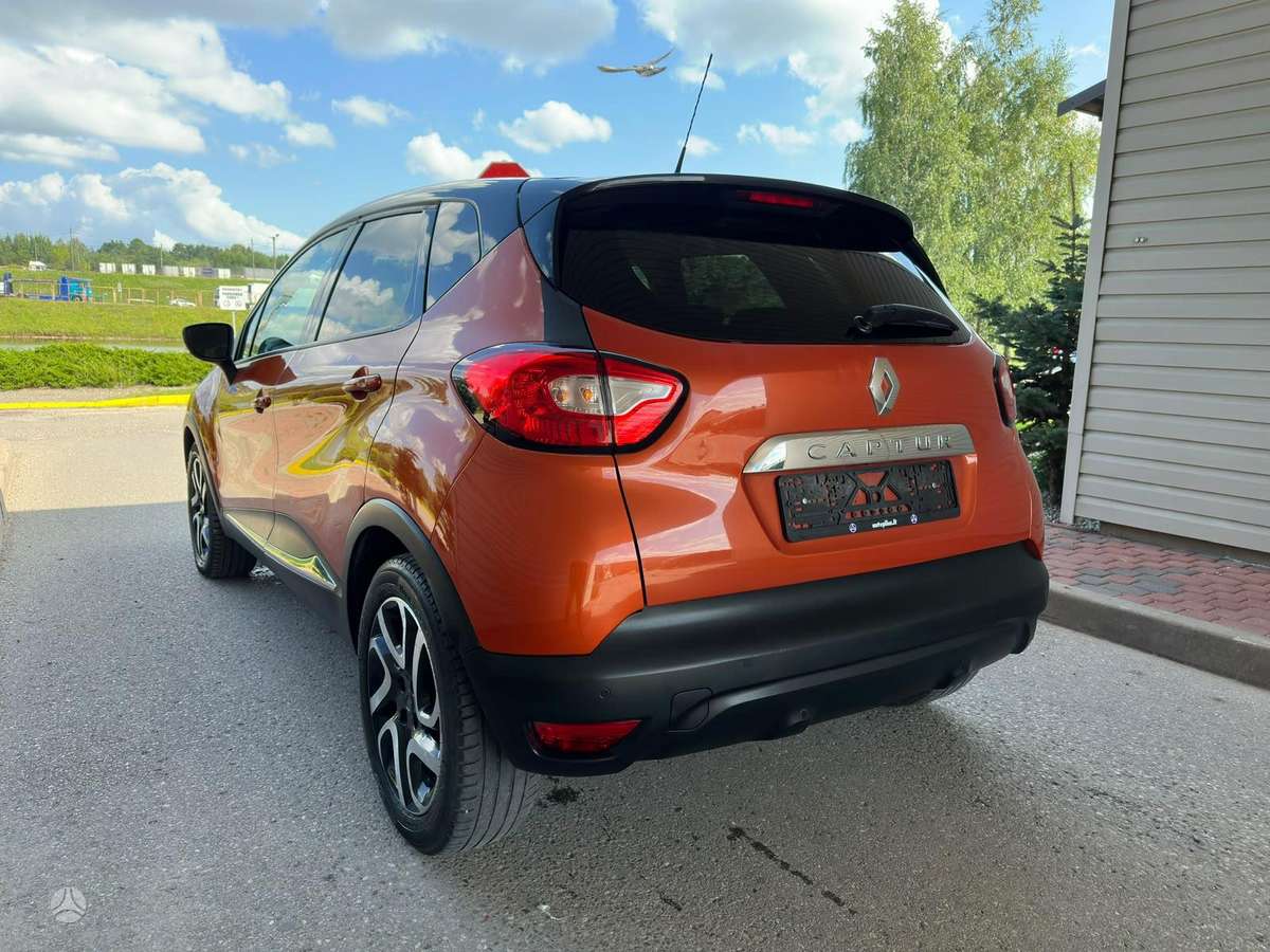 Renault Captur 2014 — двигун 1461 cm³, 90 HP (66kW)