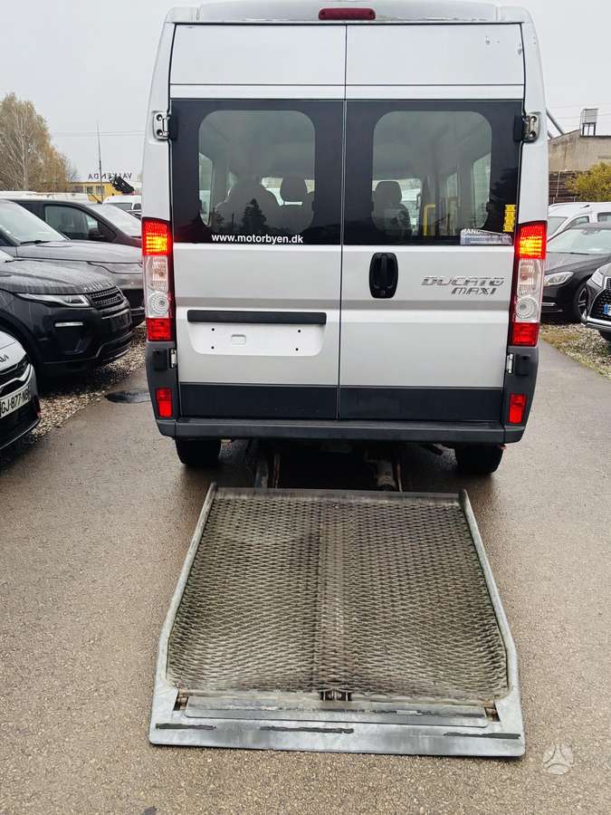 Fiat Ducato 2009 — rear view