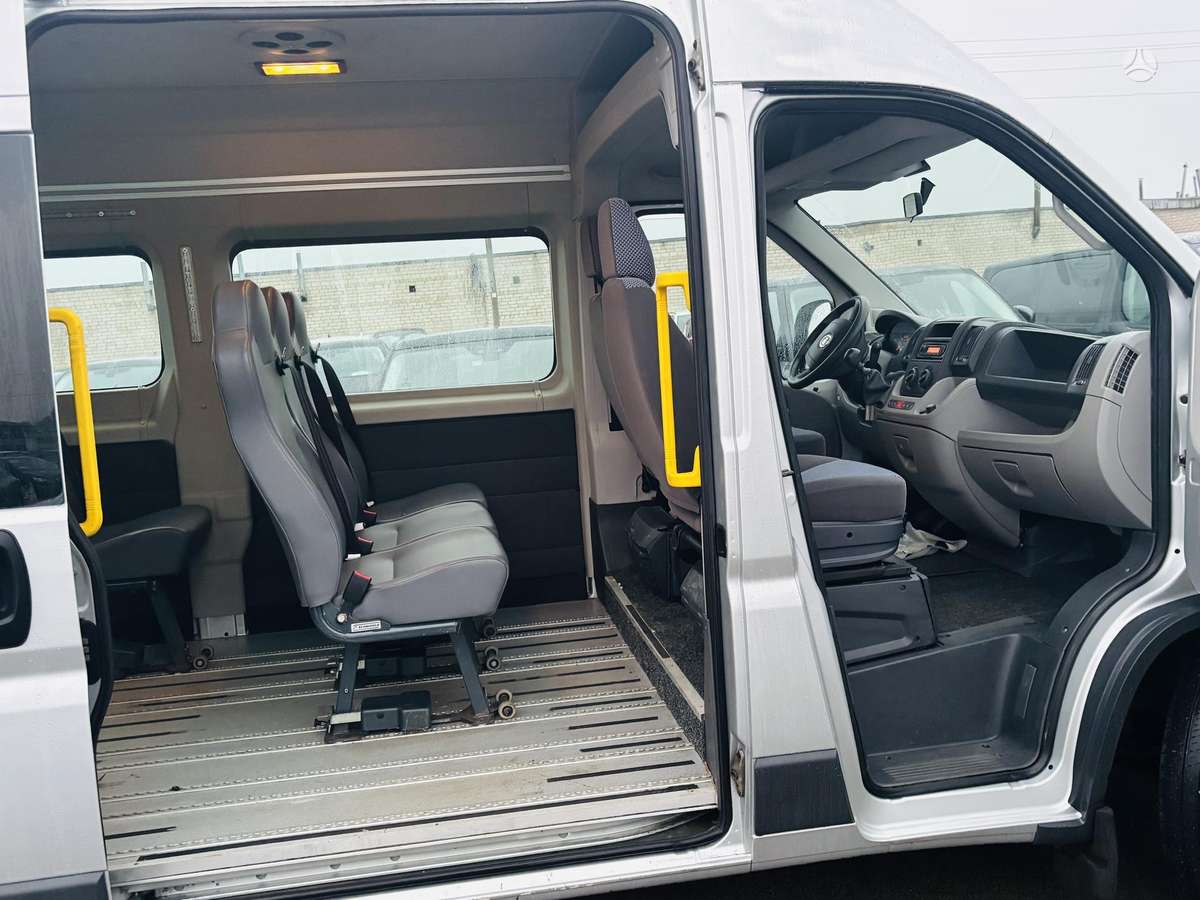 Fiat Ducato 2009 — interior