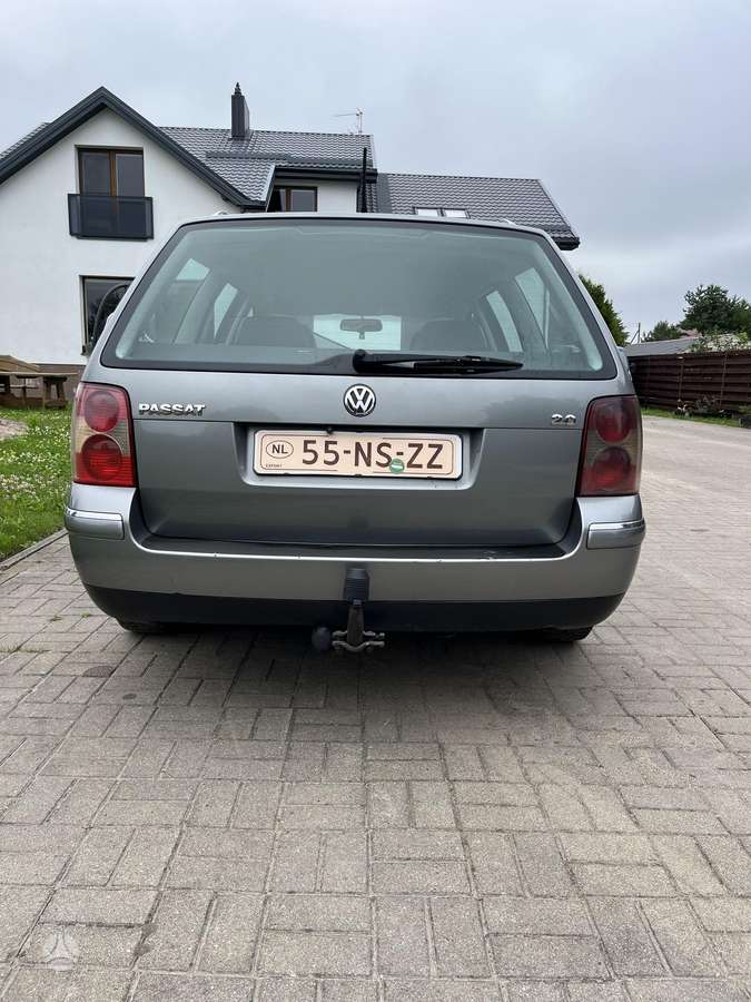 Volkswagen Passat 2004 — photo 8