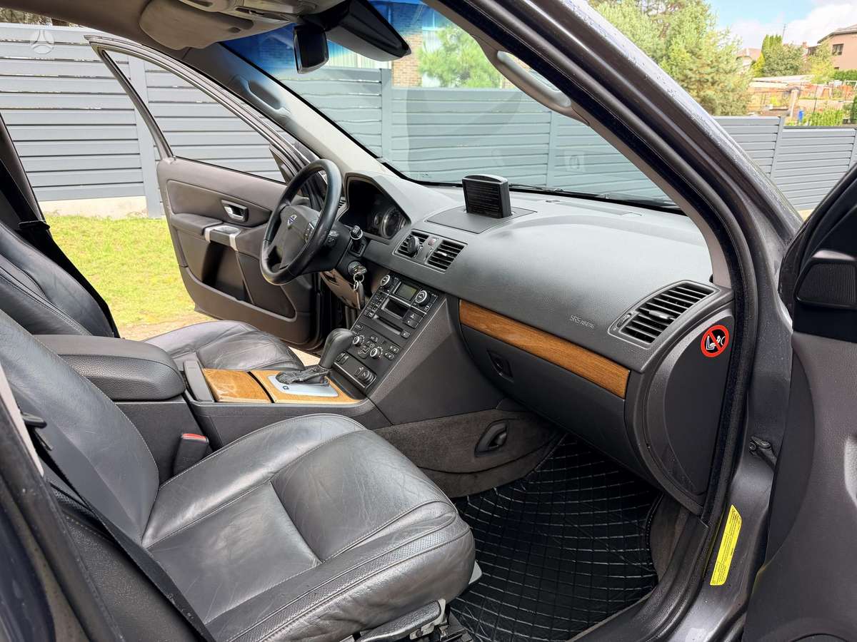 Volvo XC90 2008 — photo 11