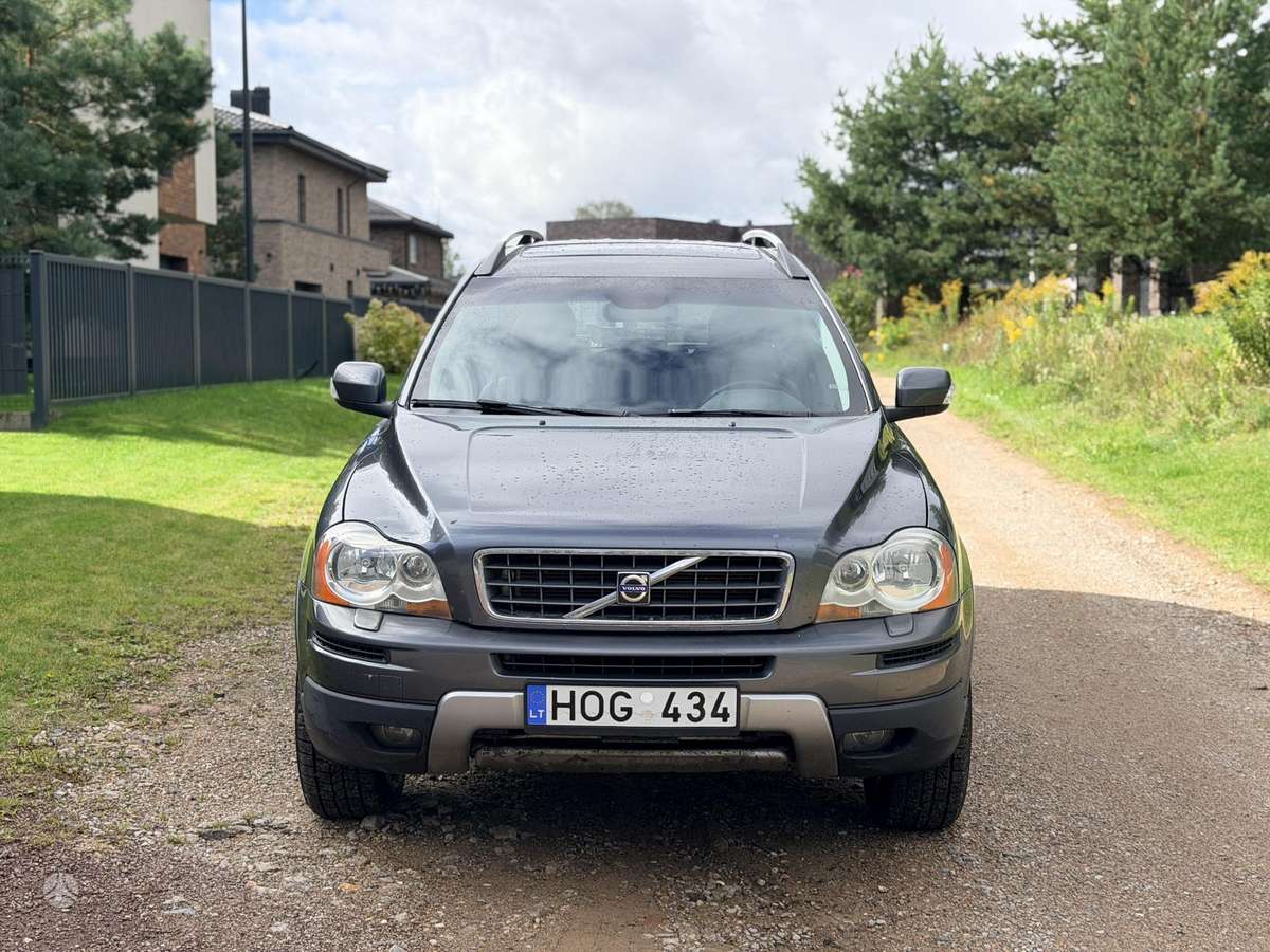 Volvo XC90 2008 — rear view