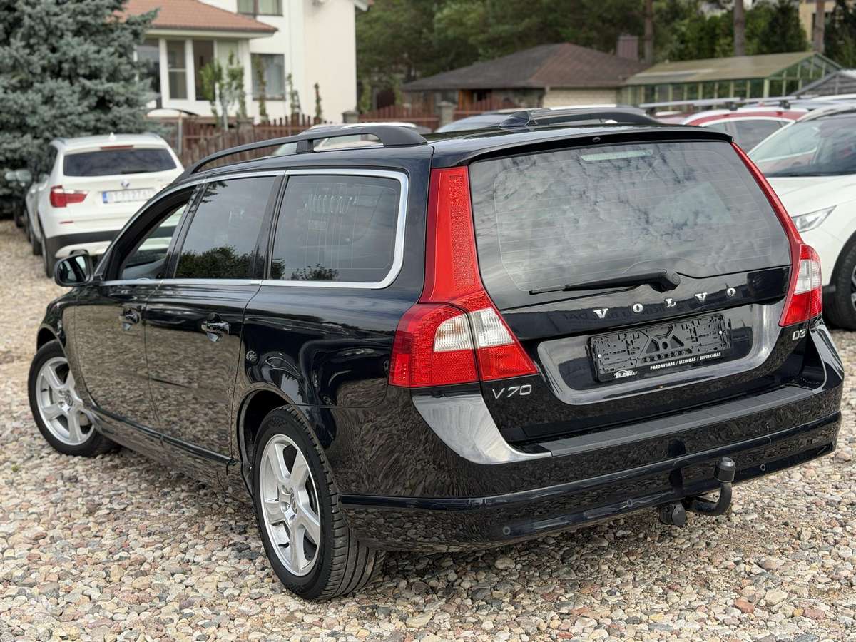 Volvo V70 2013 — двигун 1984 cm³, 136 HP (100kW)