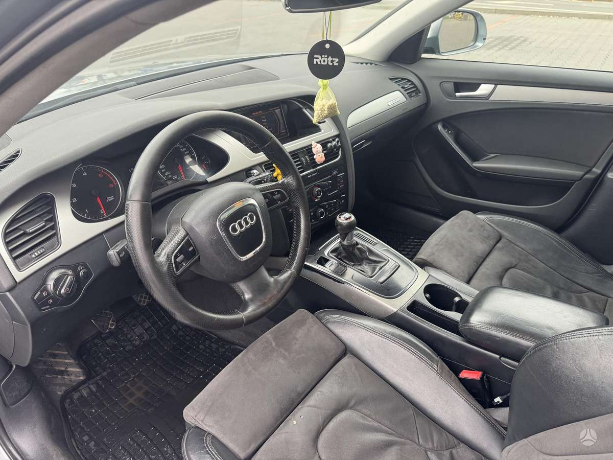 Audi A4 2008 — photo 6