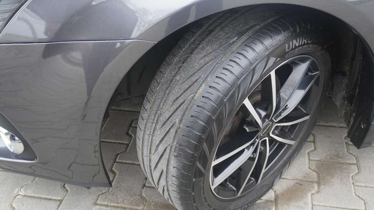 Toyota Avensis 2014 — photo 16
