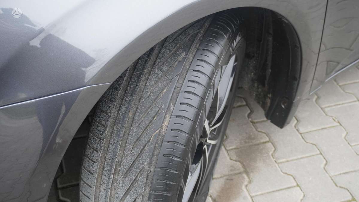 Toyota Avensis 2014 — photo 17